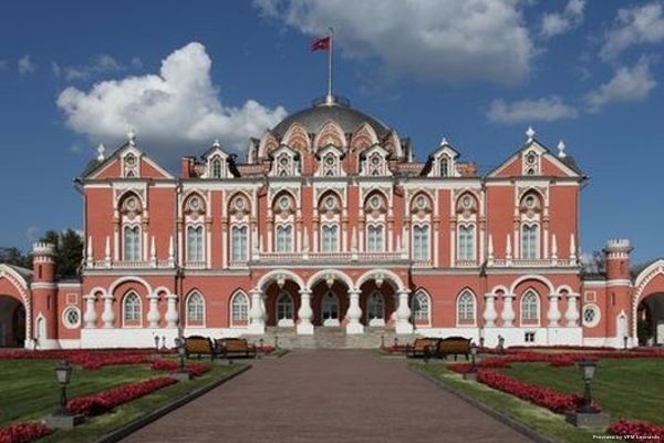 Petroff Palace Hotel (Moskau)